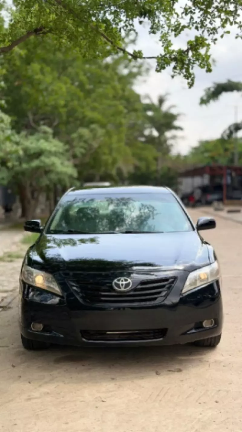 TOYOTA Camry   - 2009