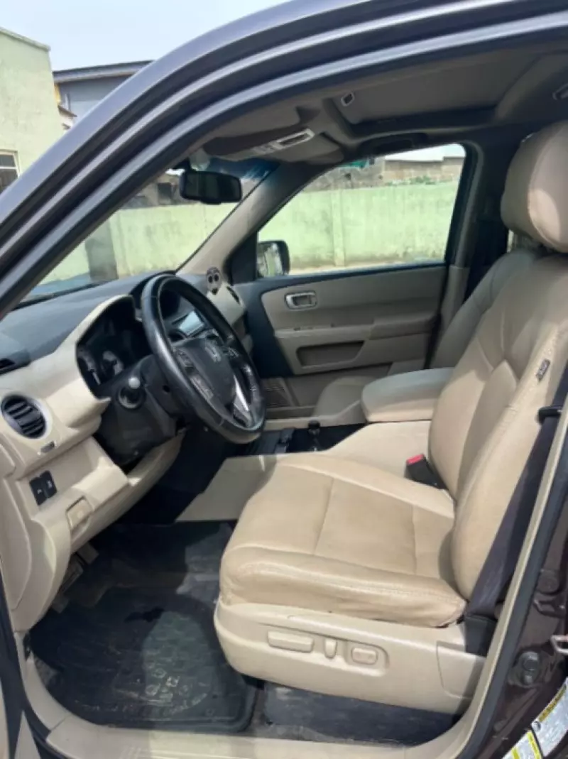 Honda Pilot - 2012