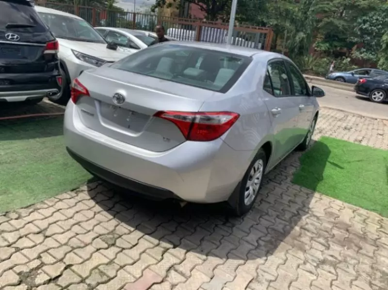 TOYOTA Corolla   - 2016
