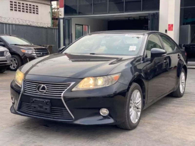 Lexus ES 350   - 2013