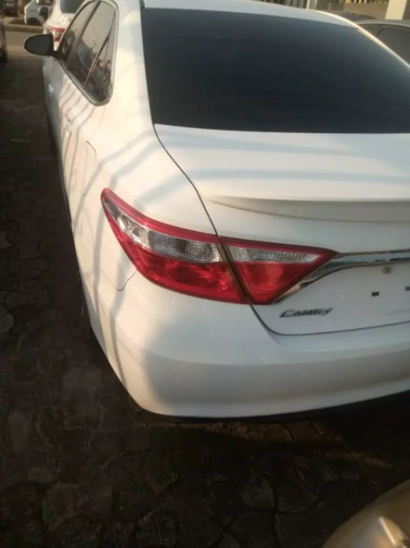 Toyota Camry   - 2015