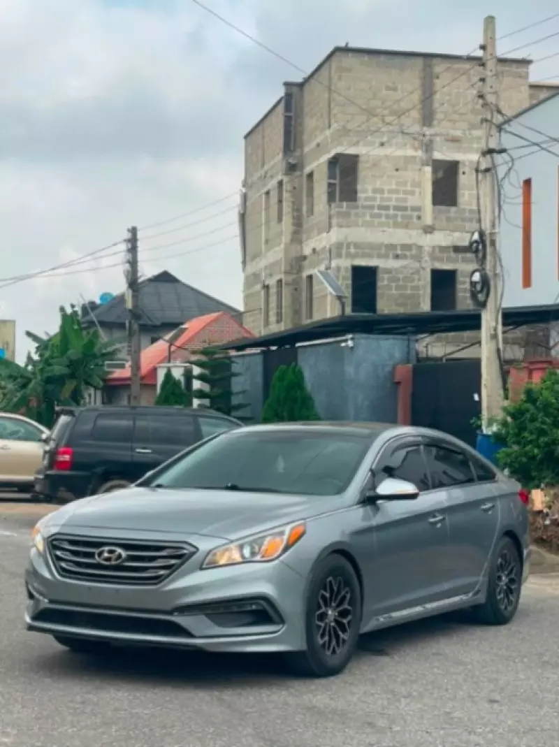 Hyundai Sonata   - 2015