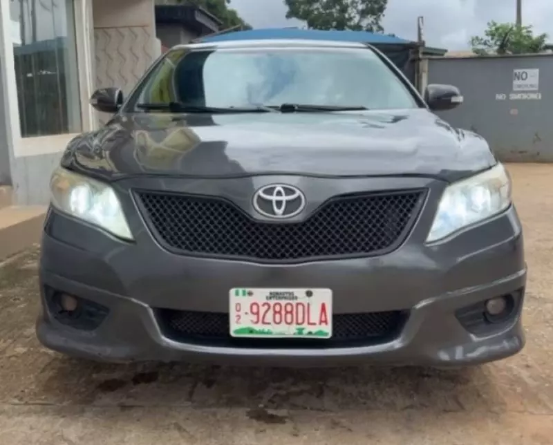 TOYOTA Camry   - 2011