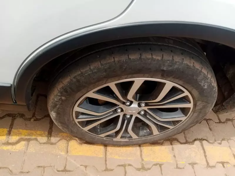 Mitsubishi OUTLANDER   - 2016