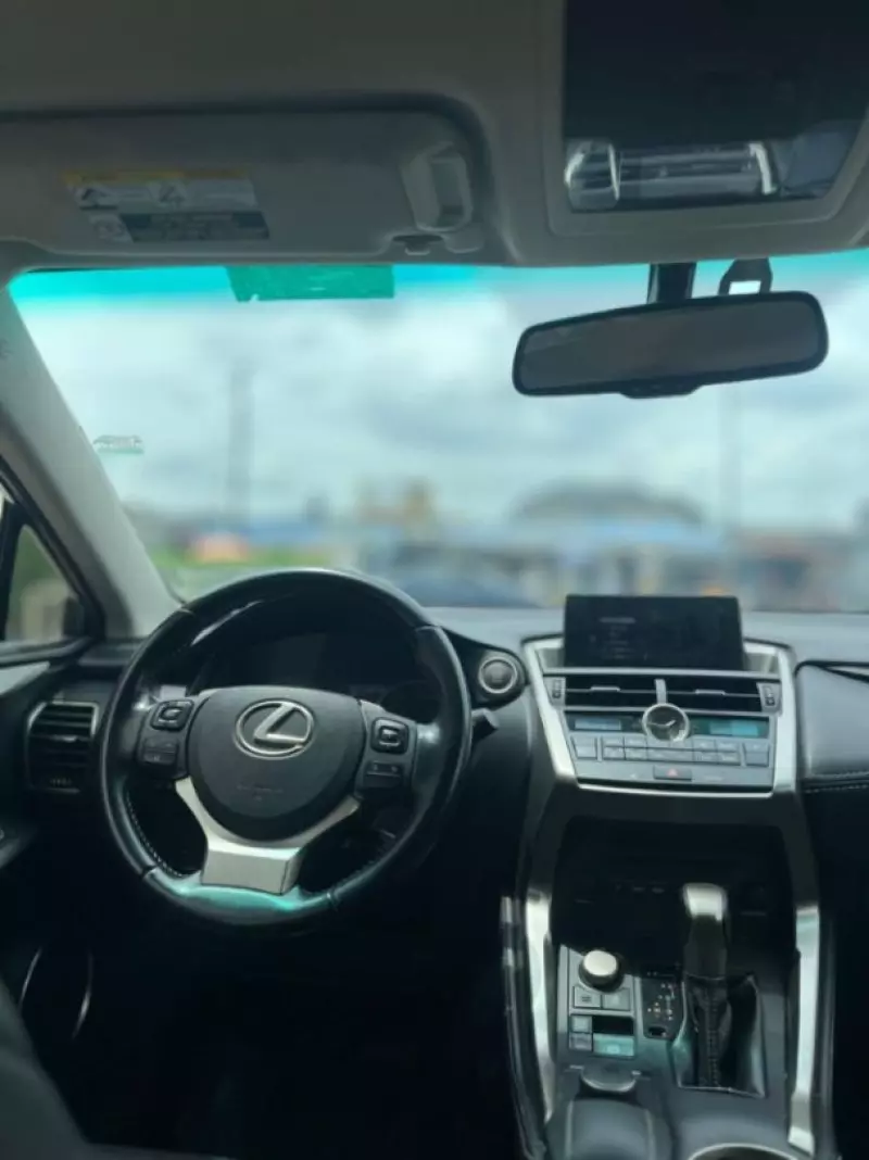 Lexus NX 200   - 2016