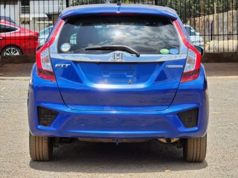 Honda Fit Hybrid    - 2017