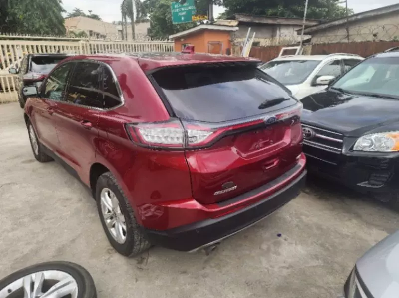 Ford Edge   - 2015
