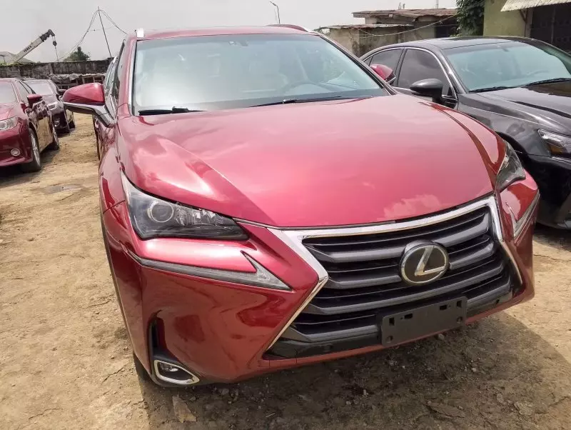 Lexus NX 200T   - 2016