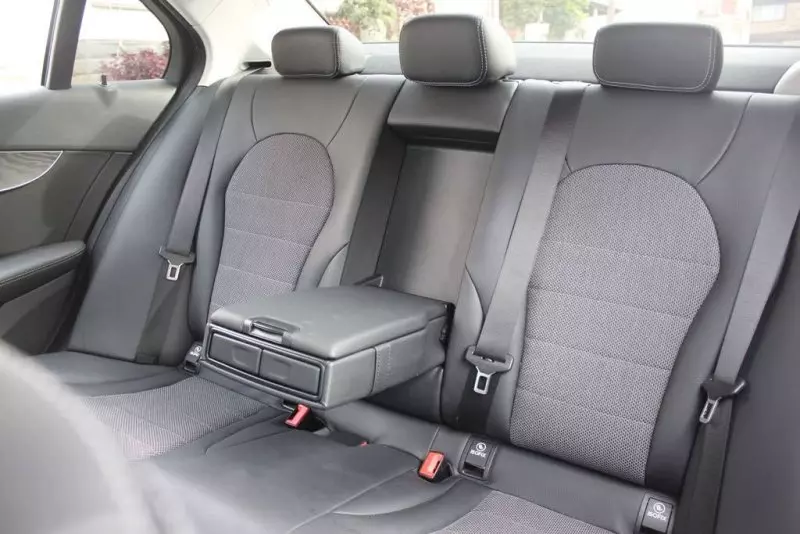 Mercedes-Benz C200   - 2019