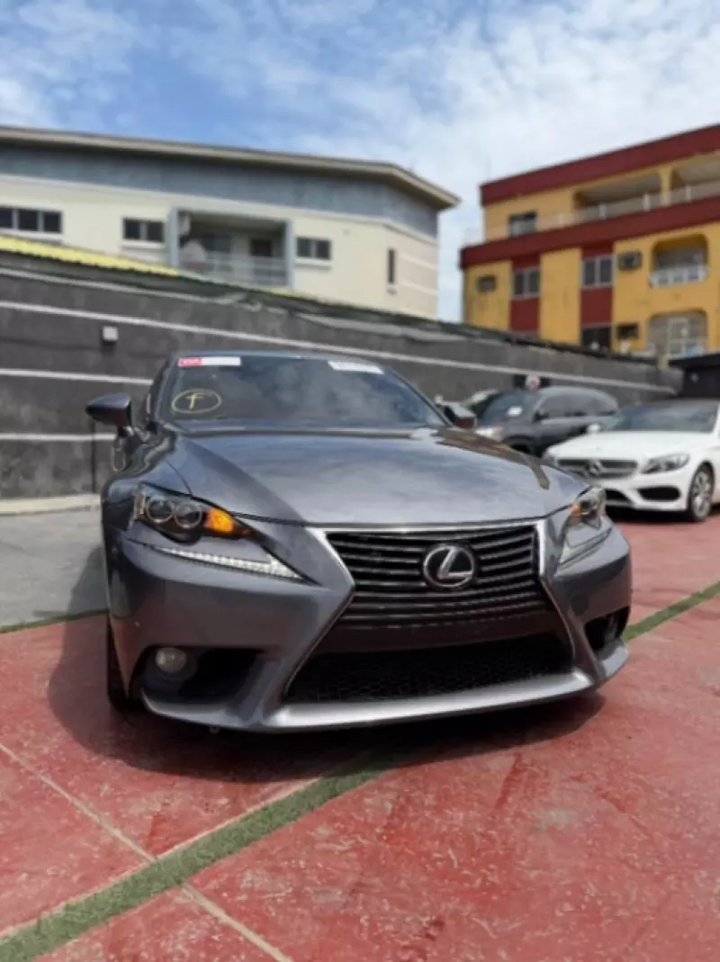 Lexus IS - 2014