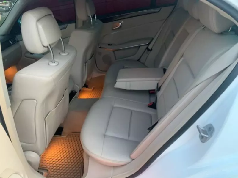 Mercedes-Benz E 300   - 2014