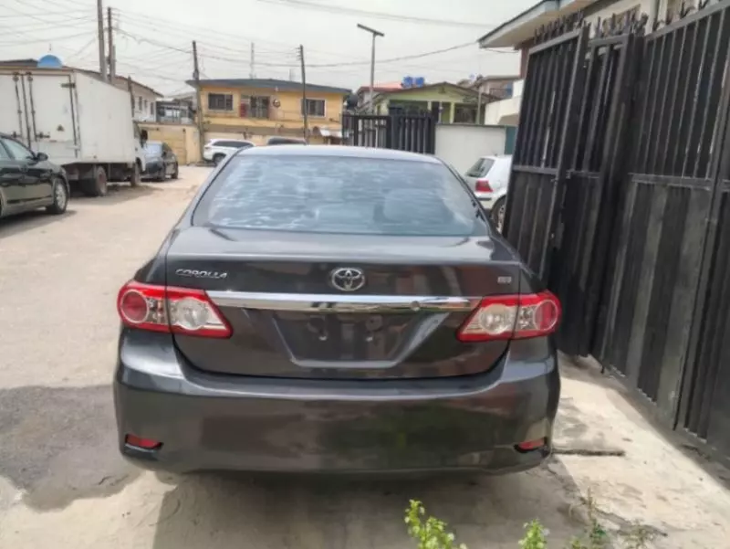 Toyota Corolla - 2012