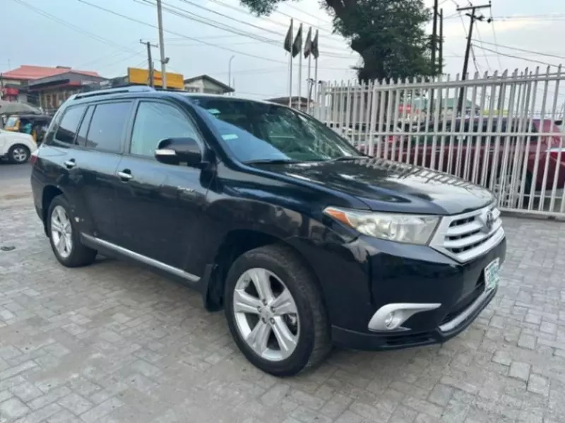 Toyota Highlander   - 2009