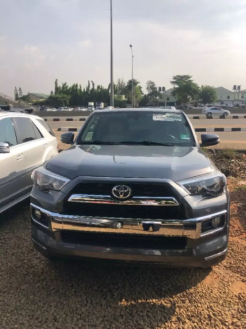 Toyota 4-Runner   - 2018