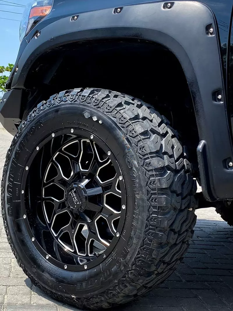 Toyota Tundra   - 2018