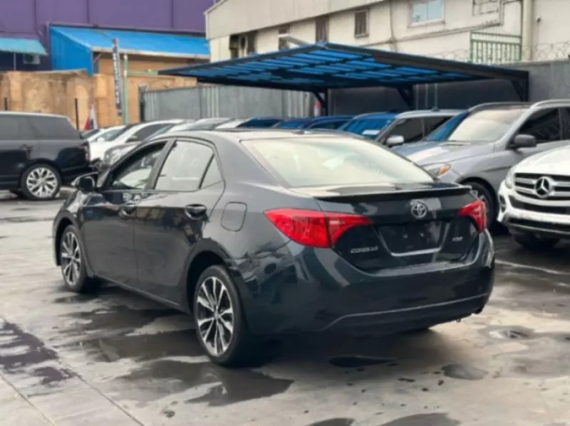 Toyota Corolla   - 2019