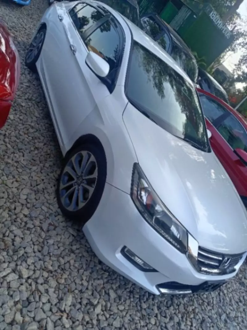 Honda Accord   - 2015