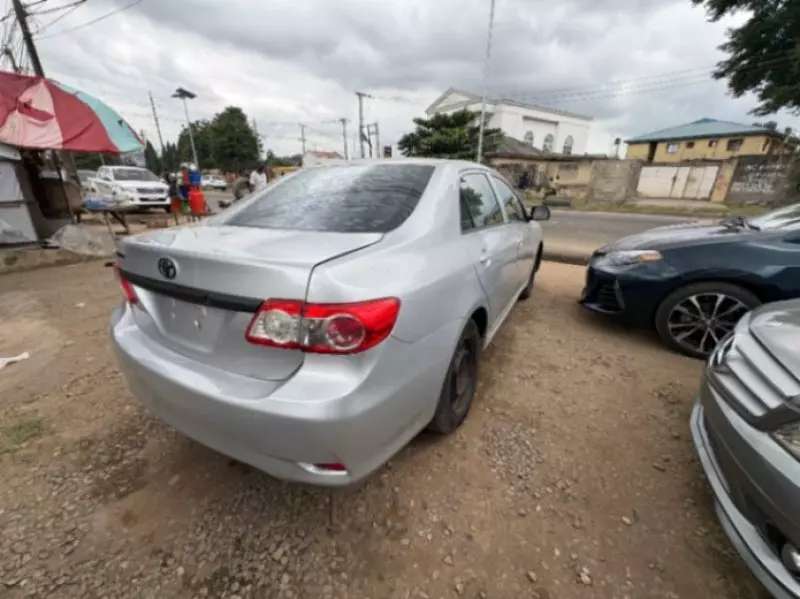 TOYOTA Corolla   - 2013