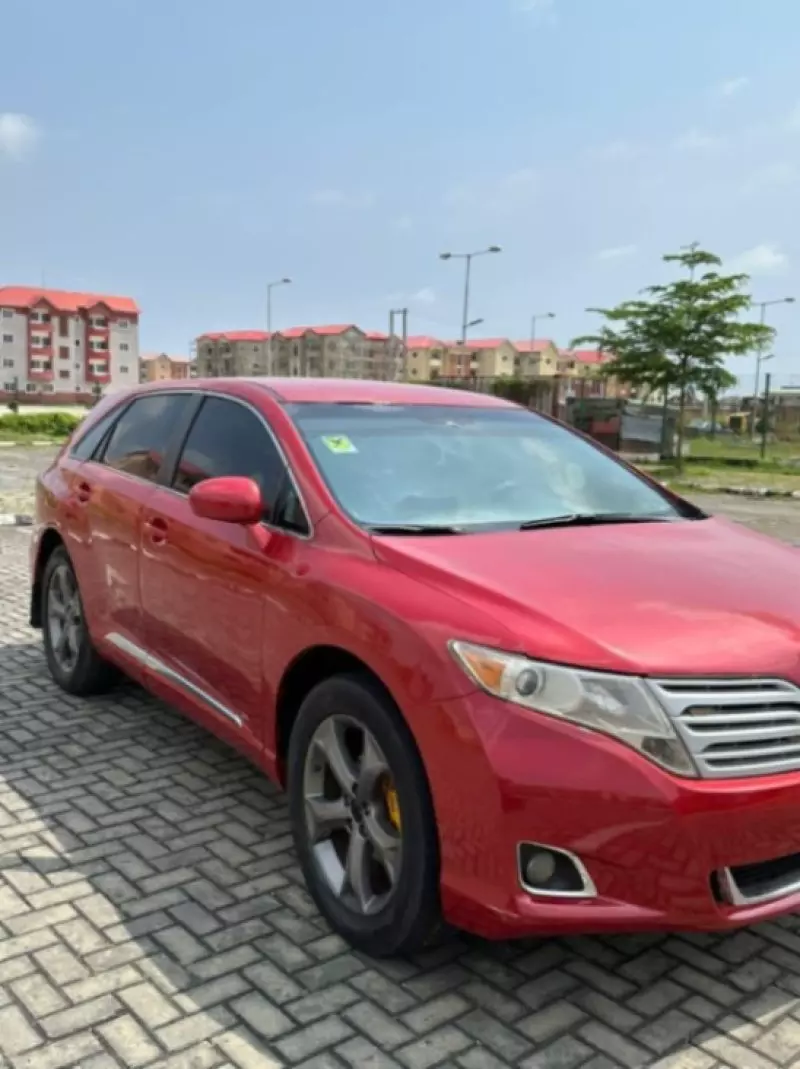 Toyota Venza   - 2013