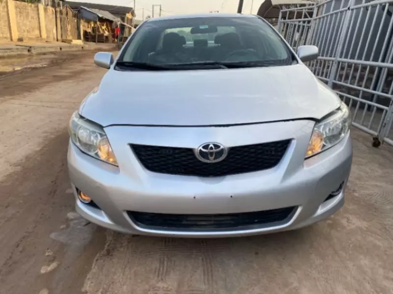 TOYOTA Corolla   - 2009