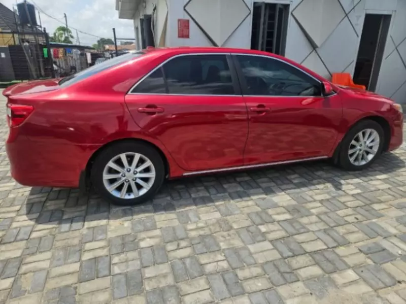 TOYOTA Camry   - 2014