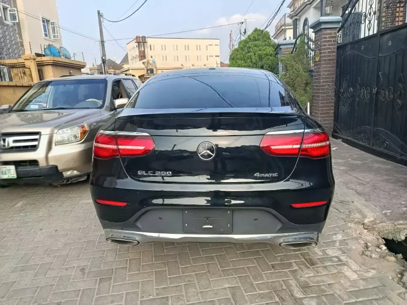 Mercedes-Benz GLC 300   - 2019