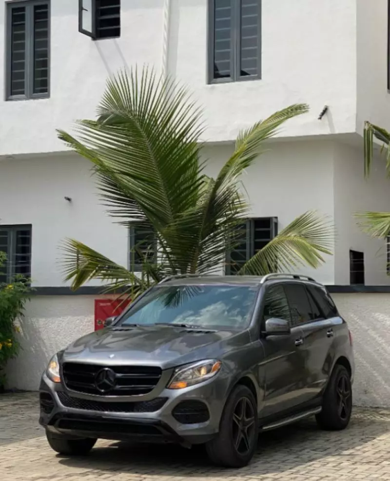 Mercedes-Benz GLE 350   - 2016