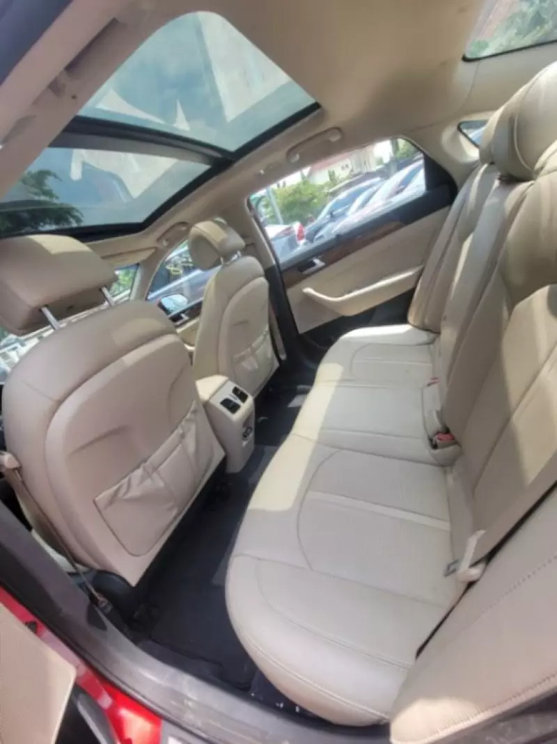 Hyundai Sonata   - 2015