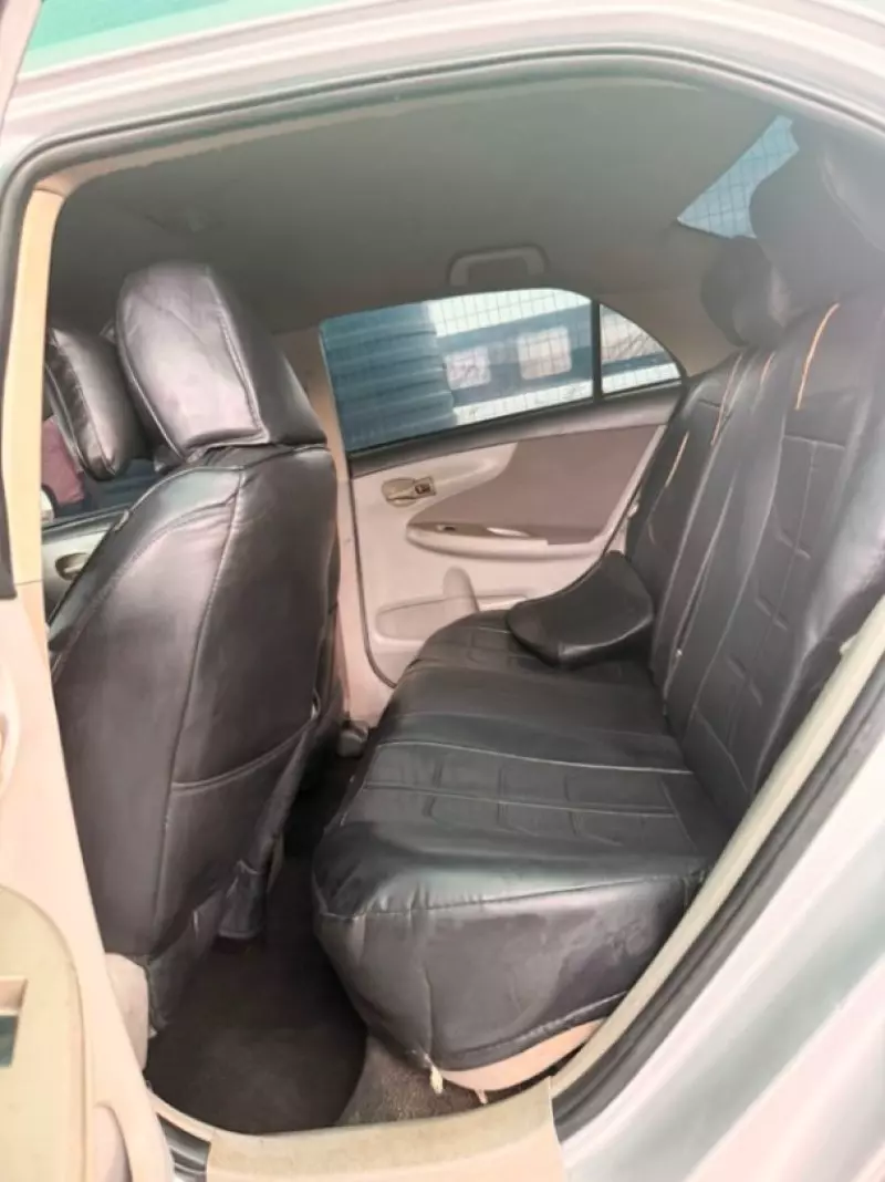 Toyota Corolla   - 2012