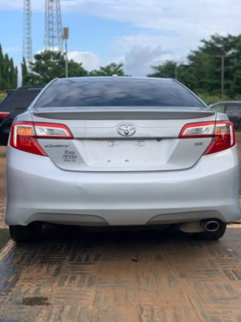 TOYOTA Camry   - 2013