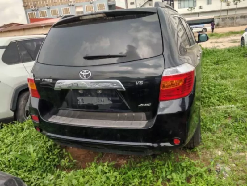 TOYOTA Highlander - 2011