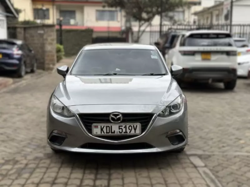 Mazda Axela    - 2015