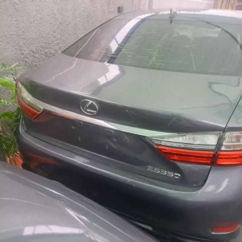 Lexus ES   - 2016