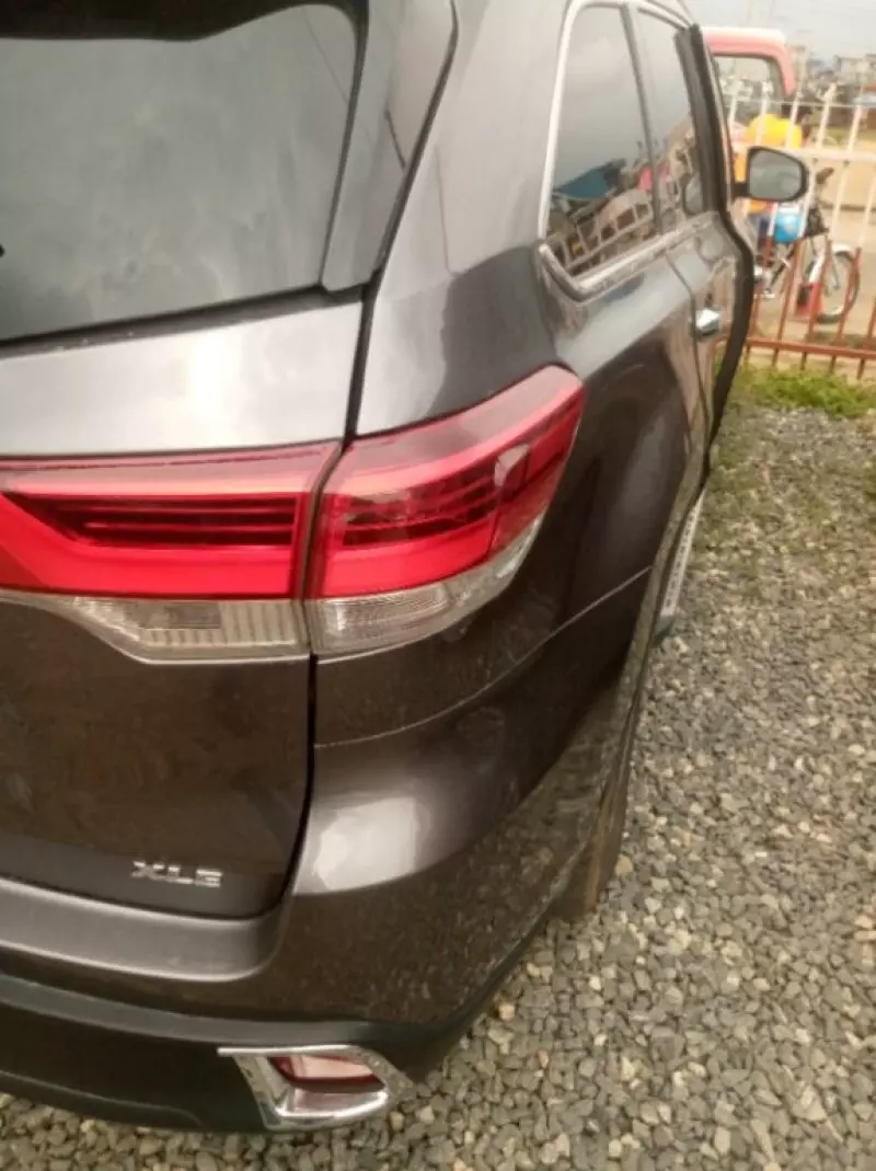 TOYOTA Highlander   - 2015