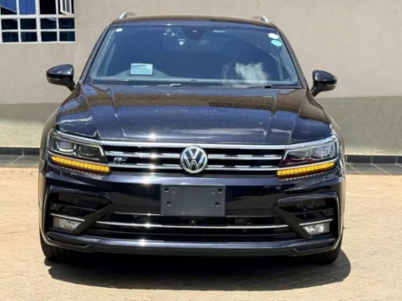 Volkswagen Tiguan   - 2018