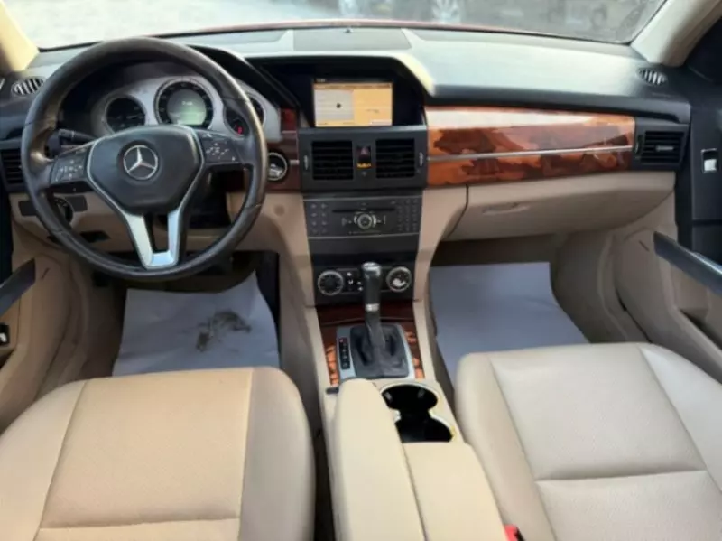 Mercedes-Benz GLK 350   - 2010