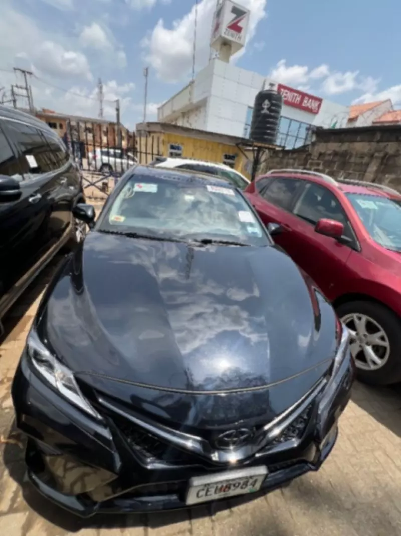 Toyota Camry   - 2019