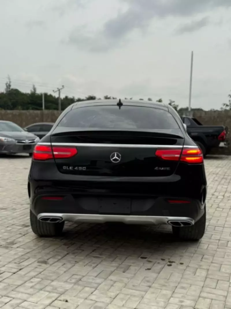 Mercedes-Benz GLE-Class   - 2016