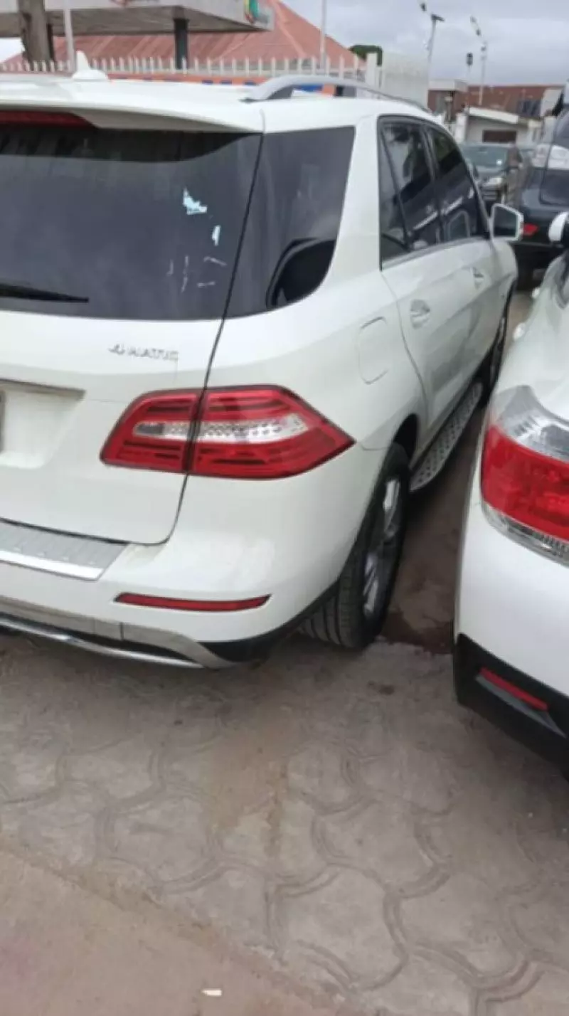 Mercedes-Benz ML 350   - 2012