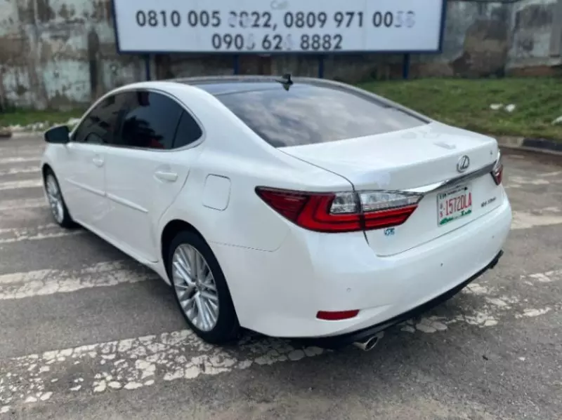 Lexus ES 350   - 2013