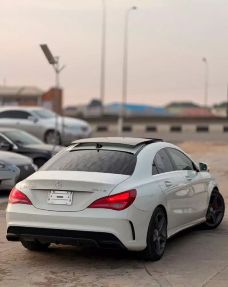 Mercedes-Benz CLA-Class   - 2015