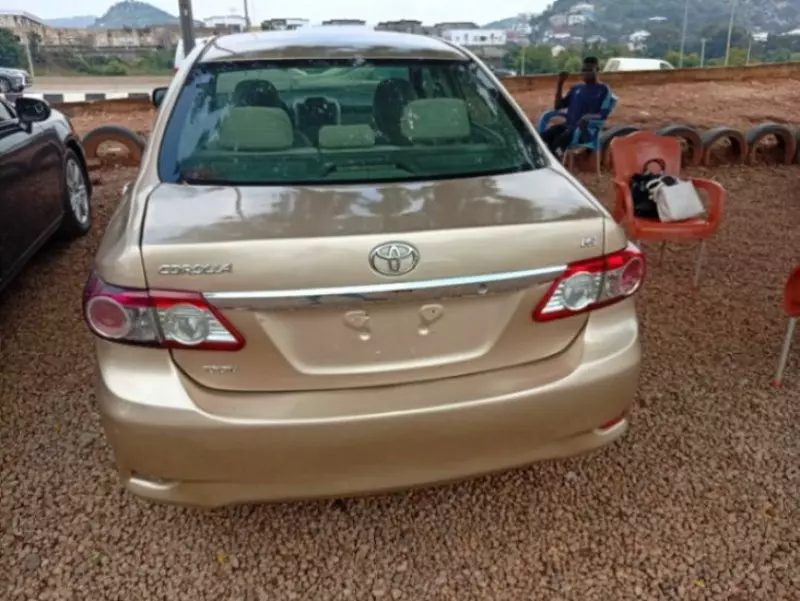 TOYOTA Corolla   - 2011