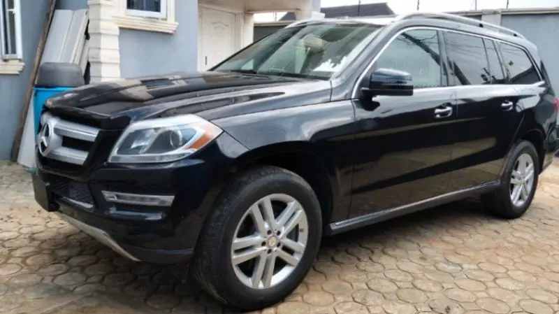 Mercedes-Benz GL 450   - 2012