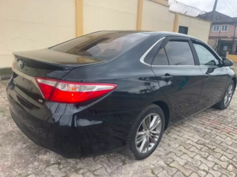 TOYOTA Camry   - 2016
