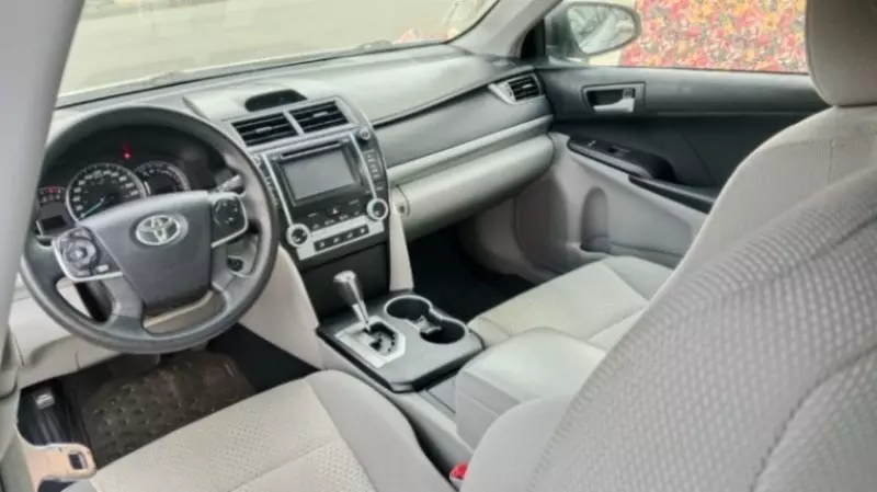 Toyota Camry   - 2012