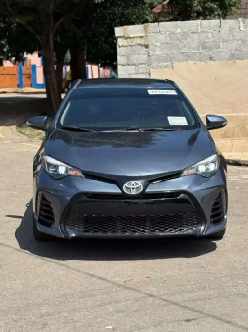 Toyota Corolla   - 2014
