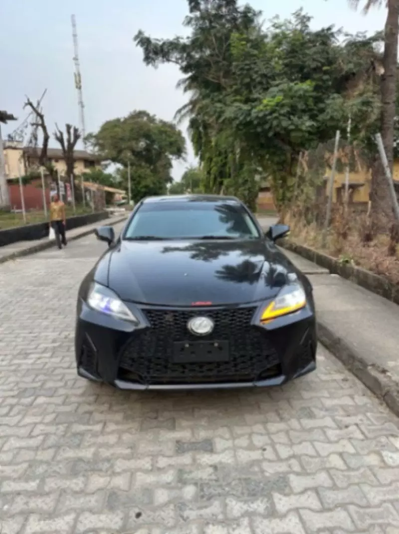 Lexus IS   - 2006