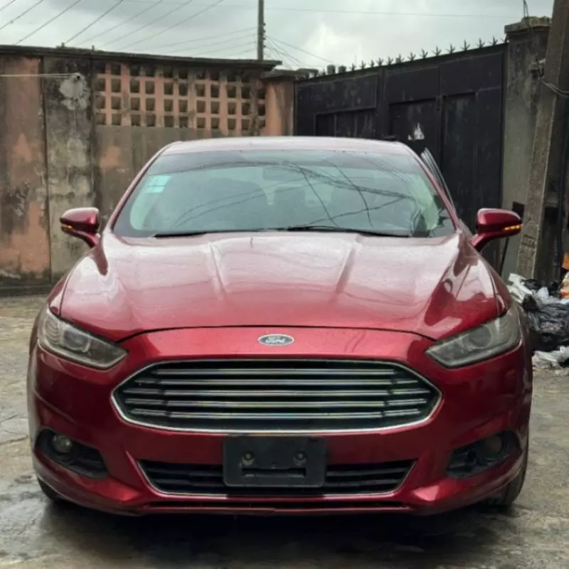 Ford Fusion   - 2014