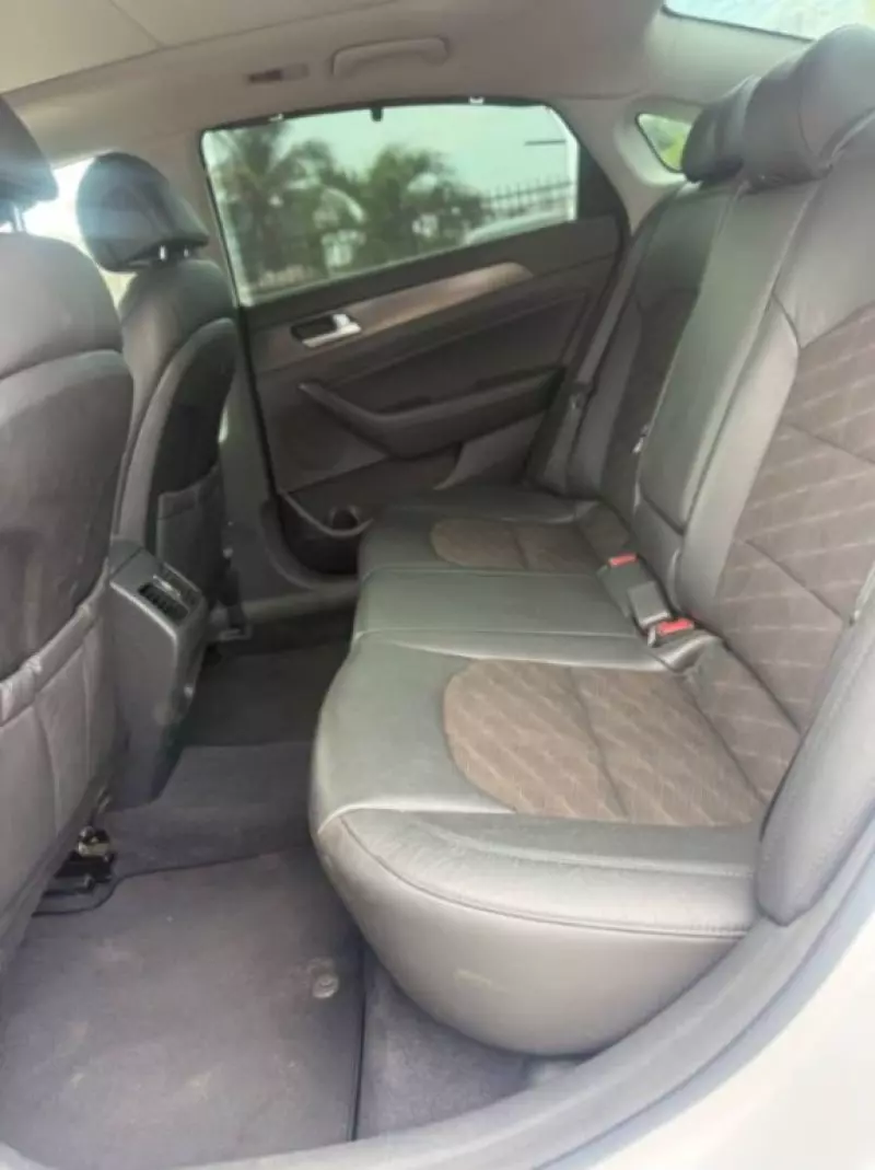 Hyundai Sonata   - 2015