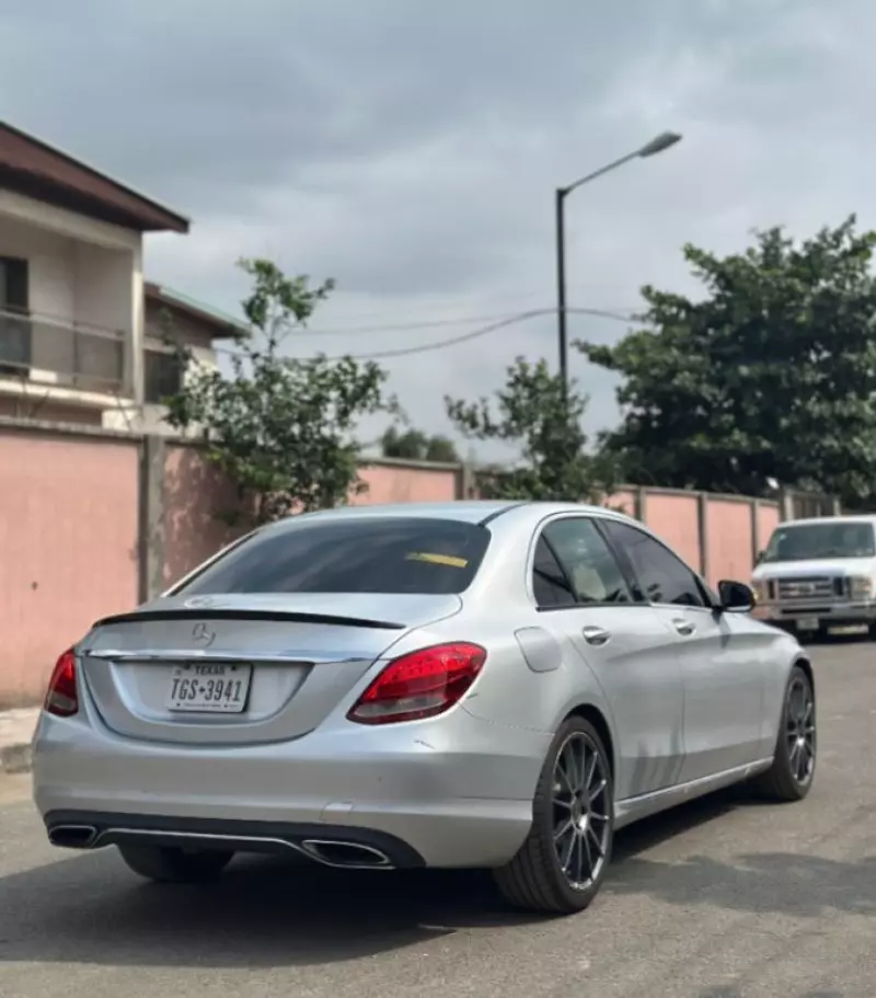 Mercedes-Benz C 300   - 2016